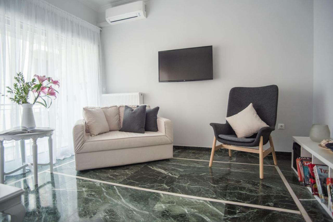 Living Near Acropolis By Sylvia Staikou 2Nd & 3D Floor Apartman Athén Kültér fotó