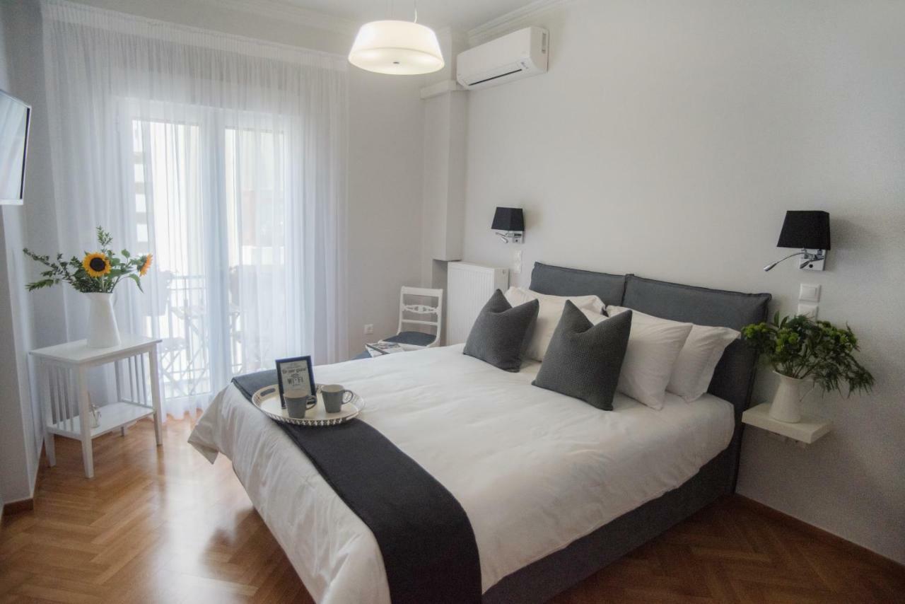 Living Near Acropolis By Sylvia Staikou 2Nd & 3D Floor Apartman Athén Kültér fotó