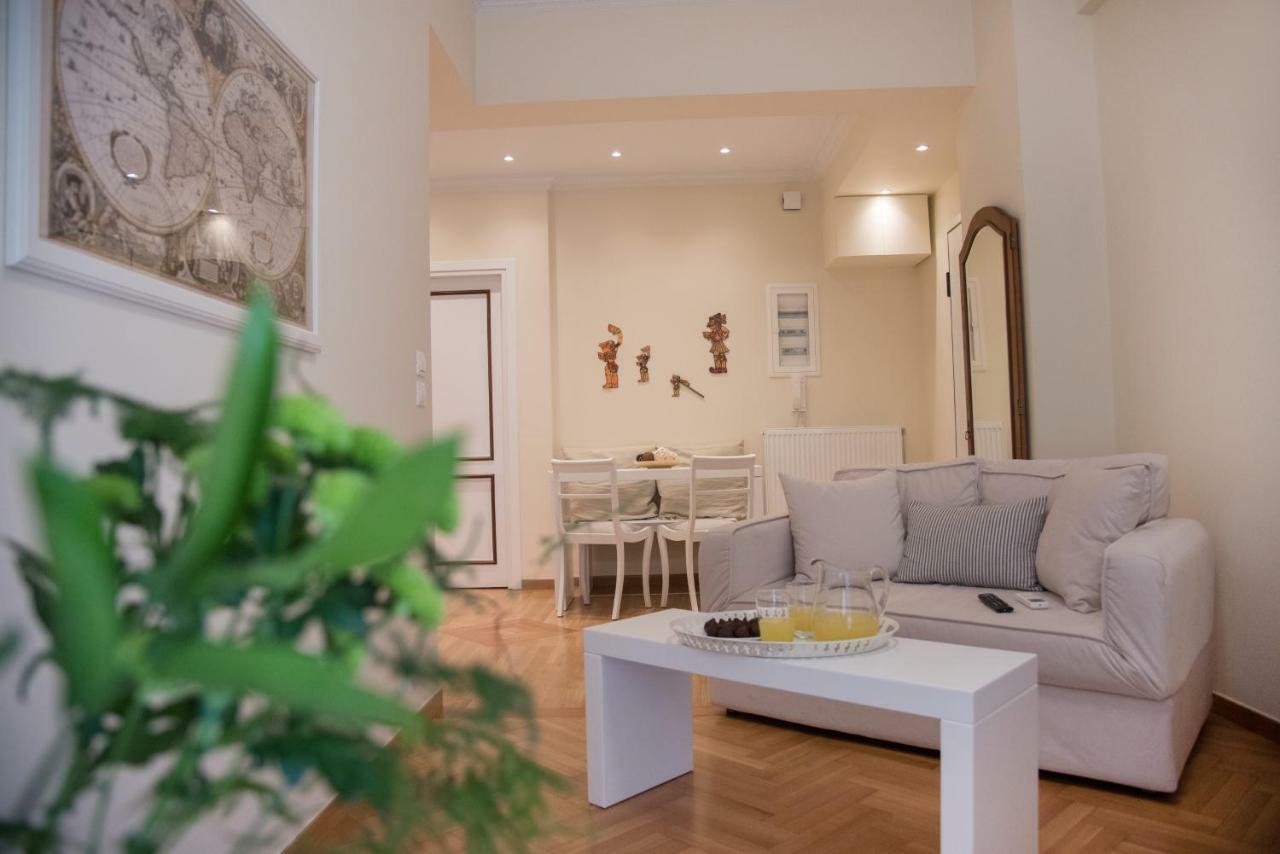 Living Near Acropolis By Sylvia Staikou 2Nd & 3D Floor Apartman Athén Kültér fotó